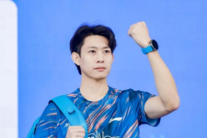 耀·2025深圳马拉松向世界发出邀请麻将胡了2模拟器试玩倒计时10天!荣(图8) 耀·2025深圳马拉松向世界发出邀请麻将胡了2模拟器试玩倒计时10天!荣(图8)